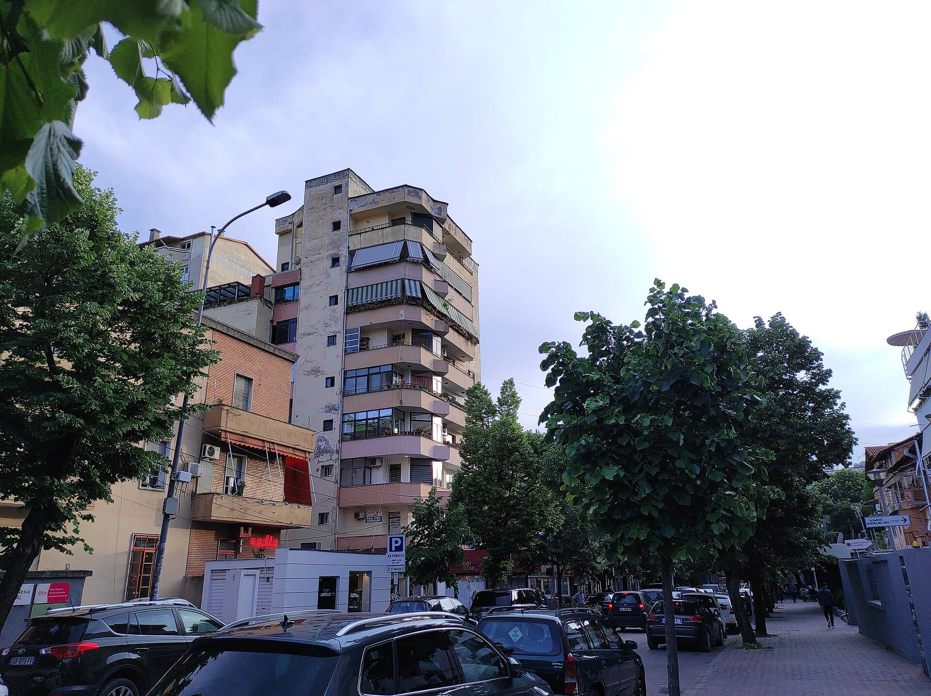 Studio e mobiluar në Bllok
